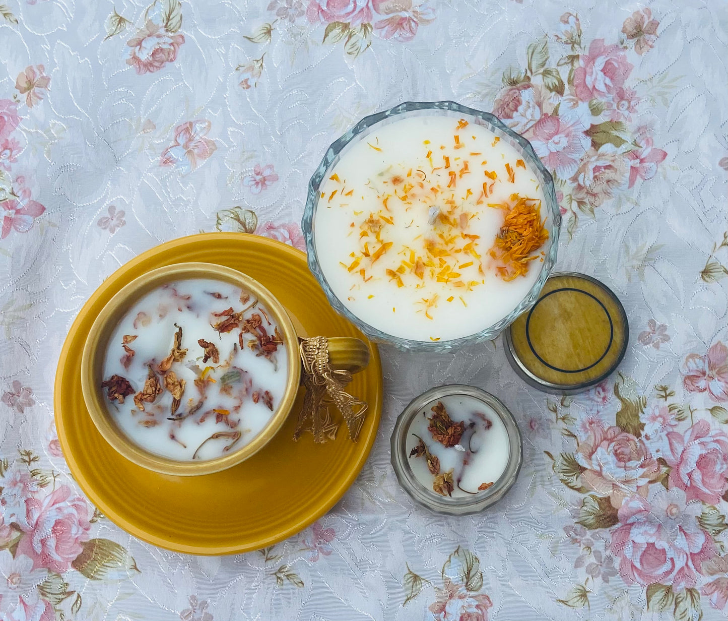Tobacco Caramel Scented Candles